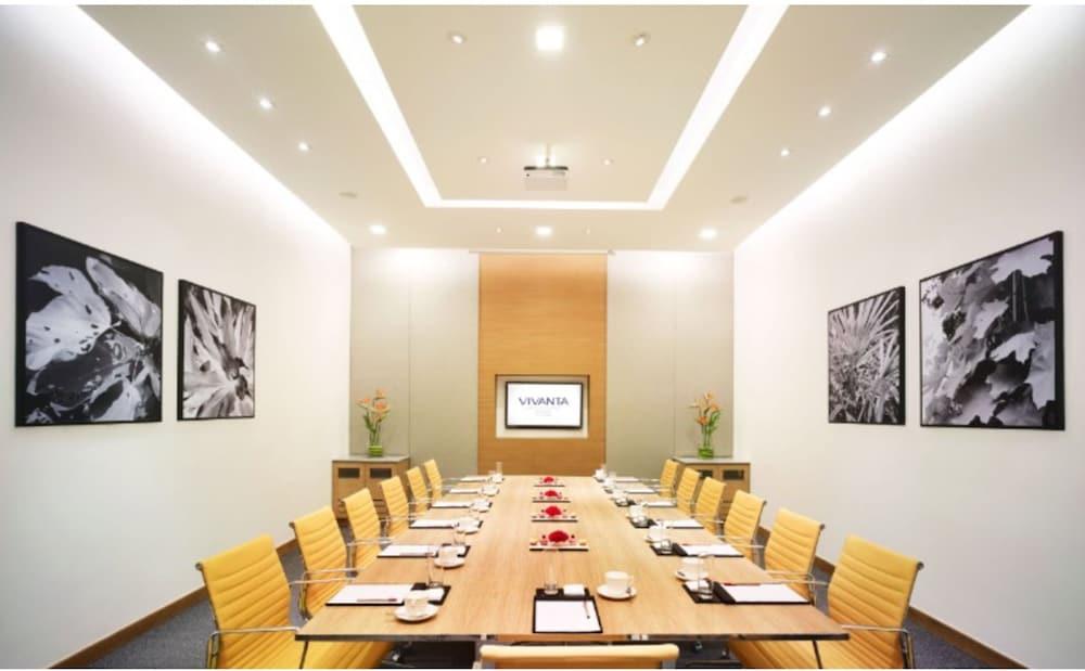 비반타 콜카타 Em 바이패스 호텔 외부 사진 Meeting room