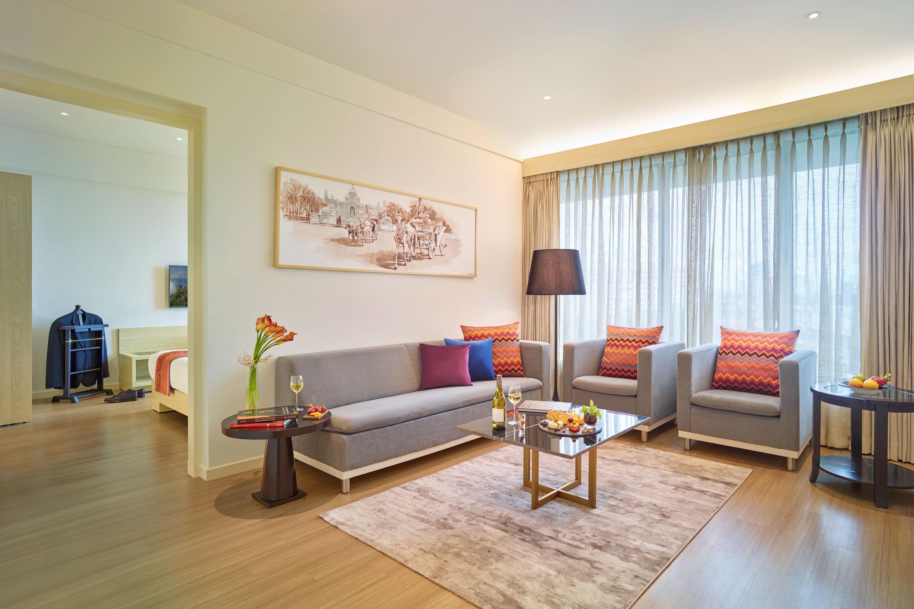 비반타 콜카타 Em 바이패스 호텔 외부 사진 A living room in a serviced apartment in Beijing, China