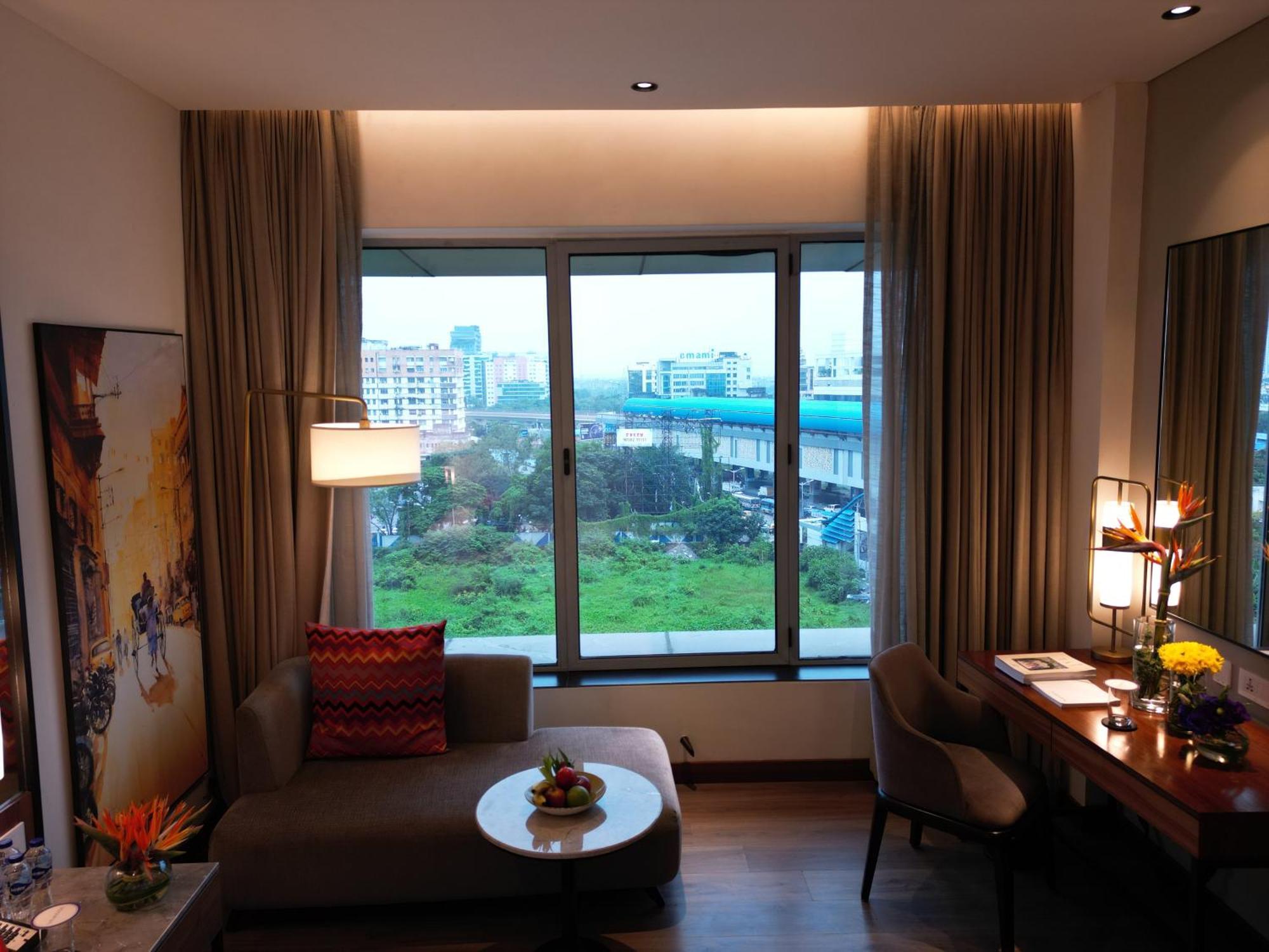 비반타 콜카타 Em 바이패스 호텔 외부 사진 A room at the hotel